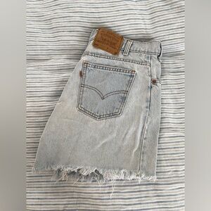 SOLD Levi's vintage denim shorts
